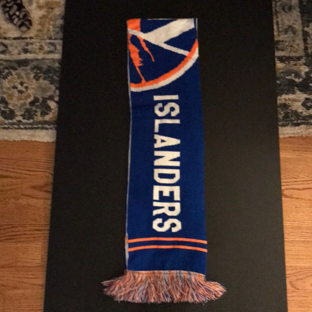 NY islander scarf